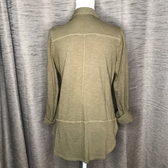 SONOMA GREEN SMALL BUTTON FRONT top - Picture 2 of 6